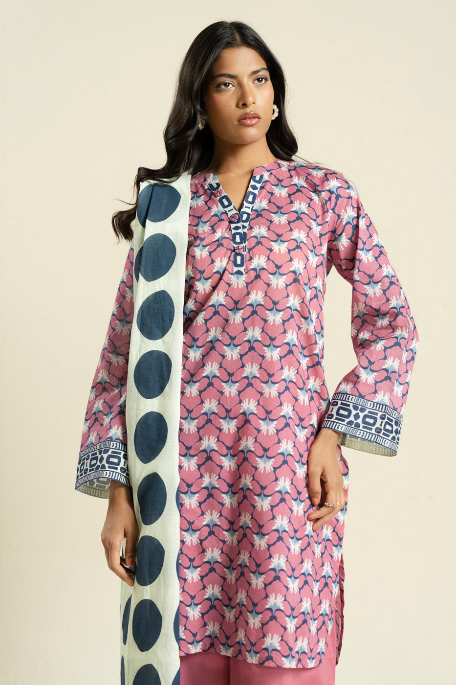 RTS | SHIRT & DUPATTA alternate view