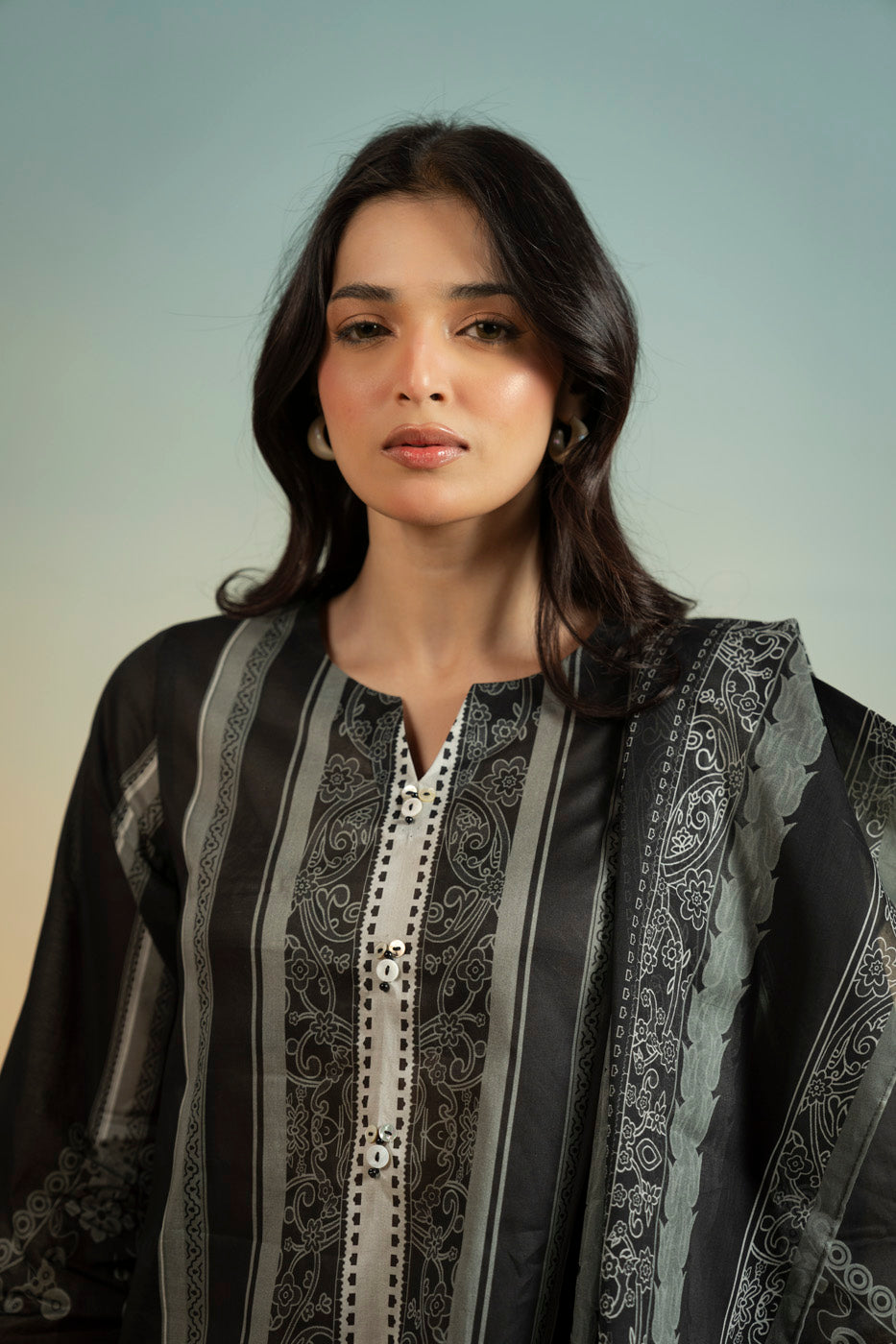 RTS  | SHIRT, TROUSER & DUPATTA view 3