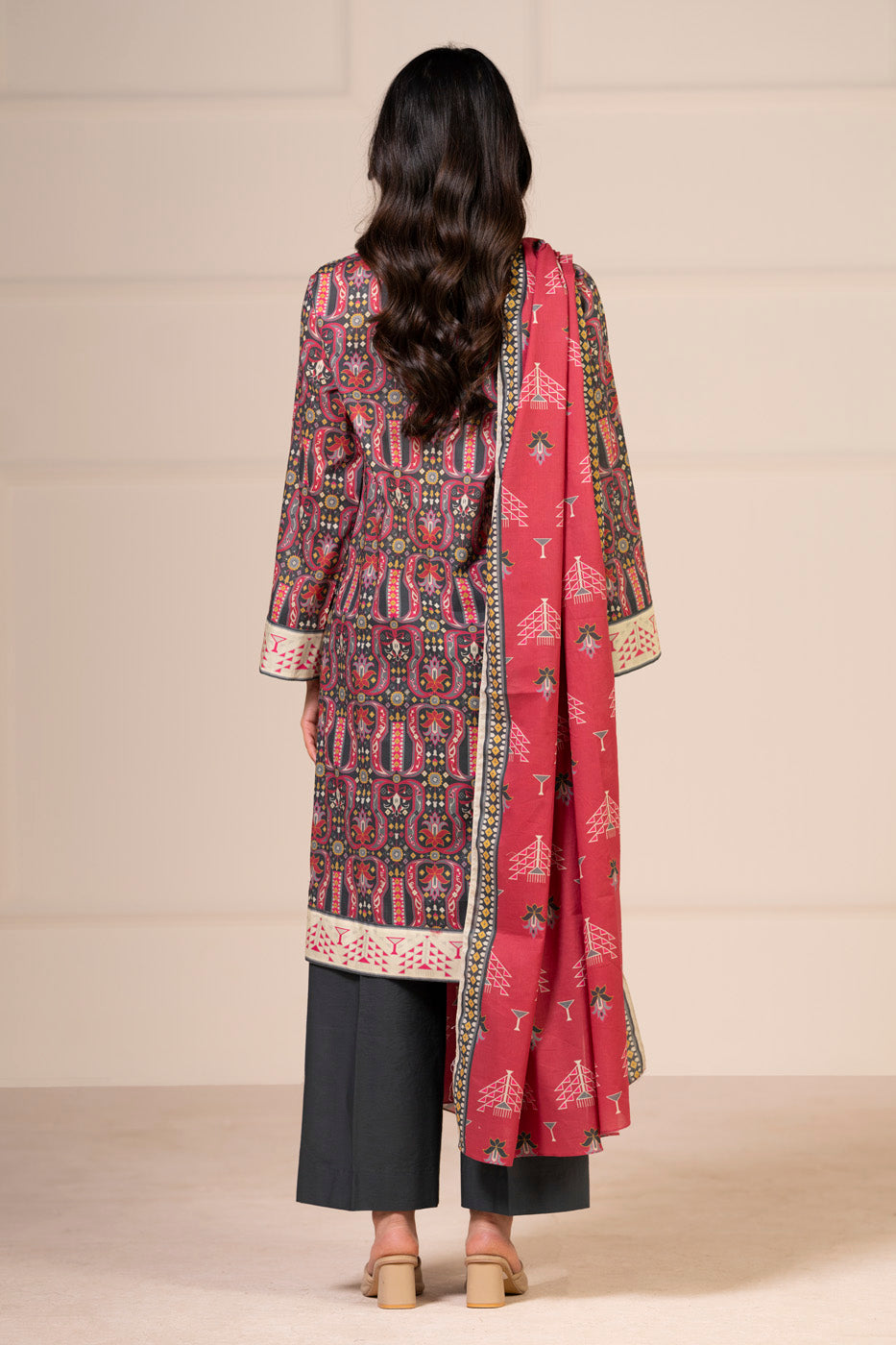RTS | SHIRT & DUPATTA view 4
