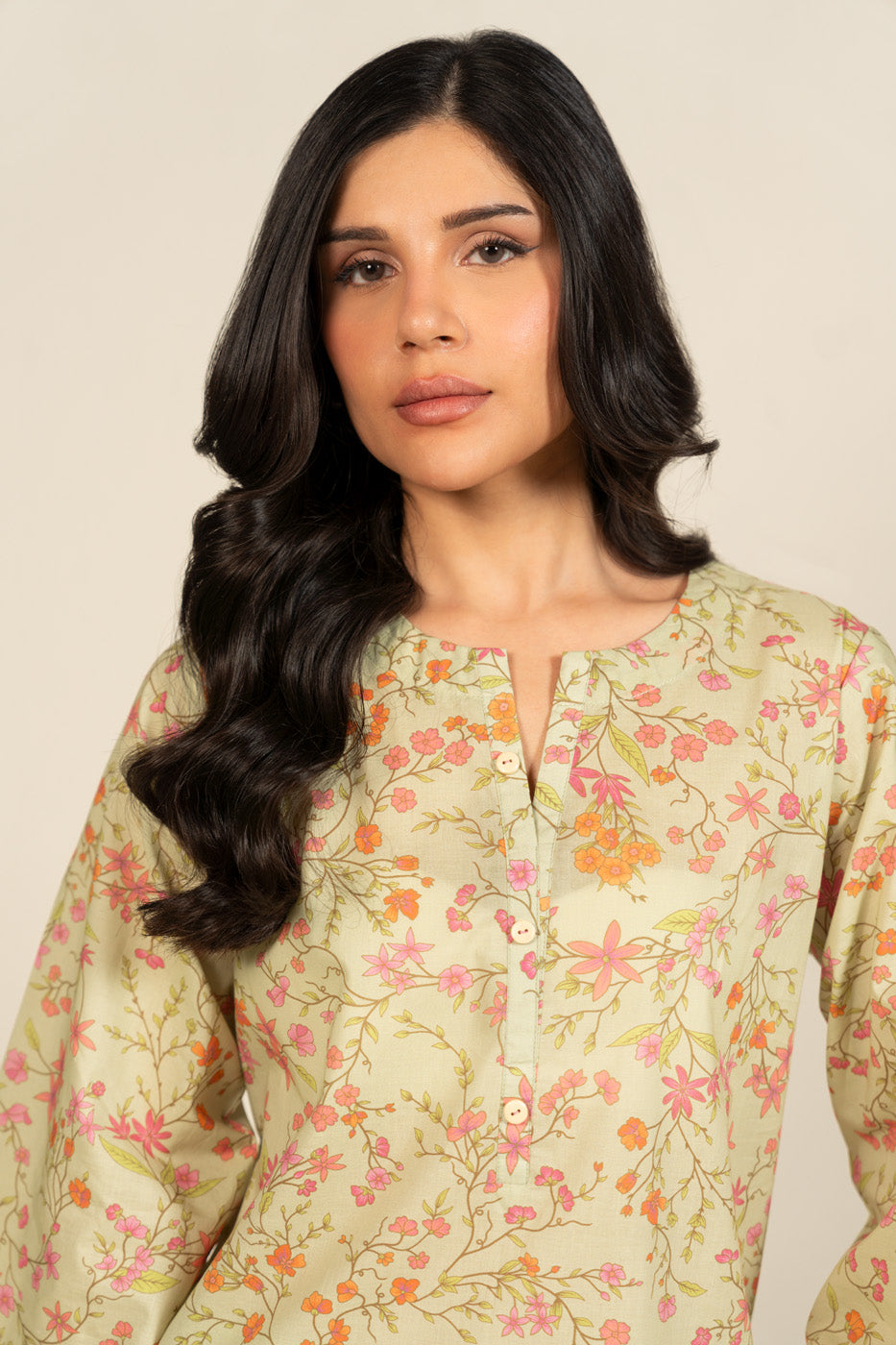 RTW | SHIRT view 3
