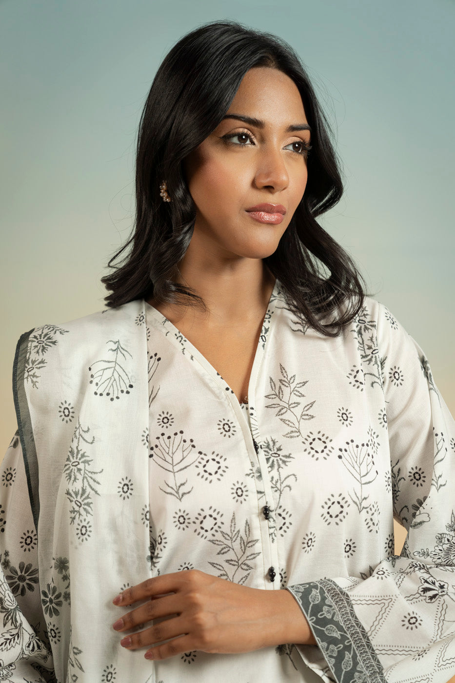 RTS  | SHIRT, TROUSER & DUPATTA view 3