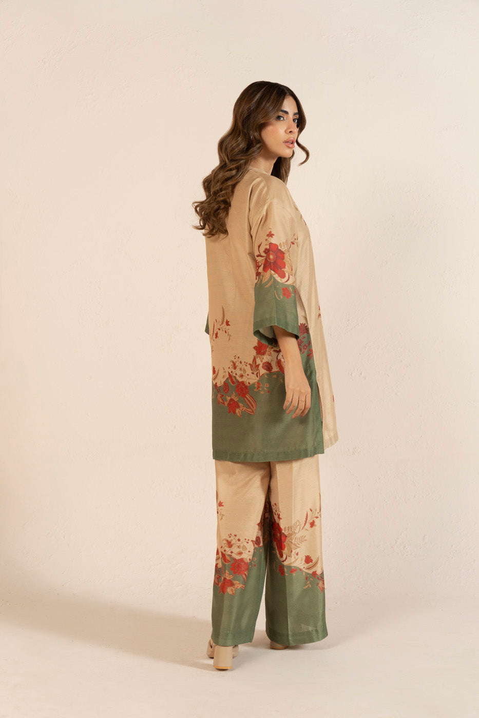 RTW | SHIRT & TROUSER view 4