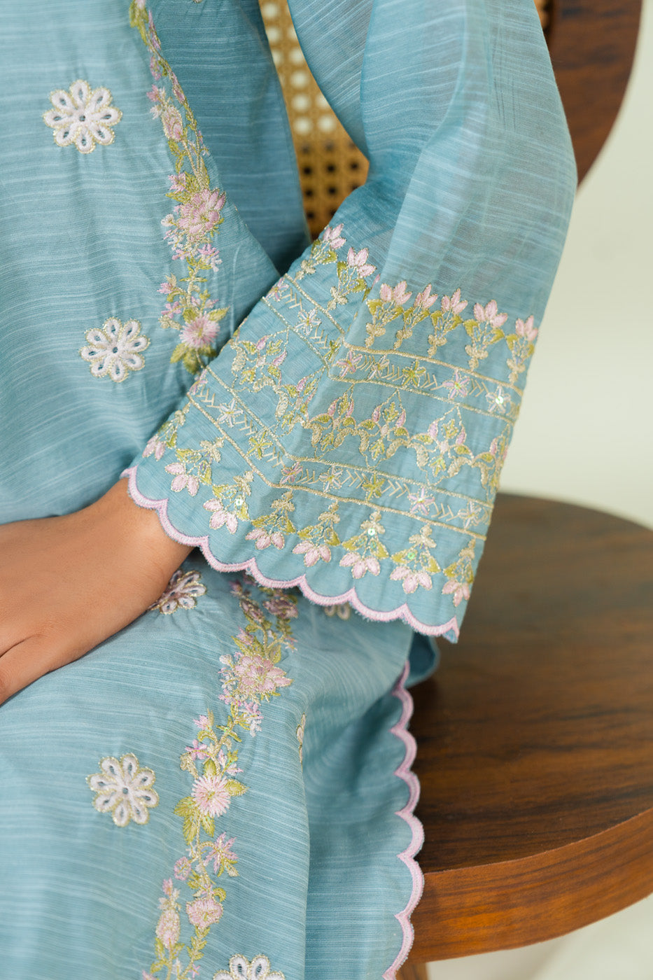 RTW | SHIRT & TROUSER view 4