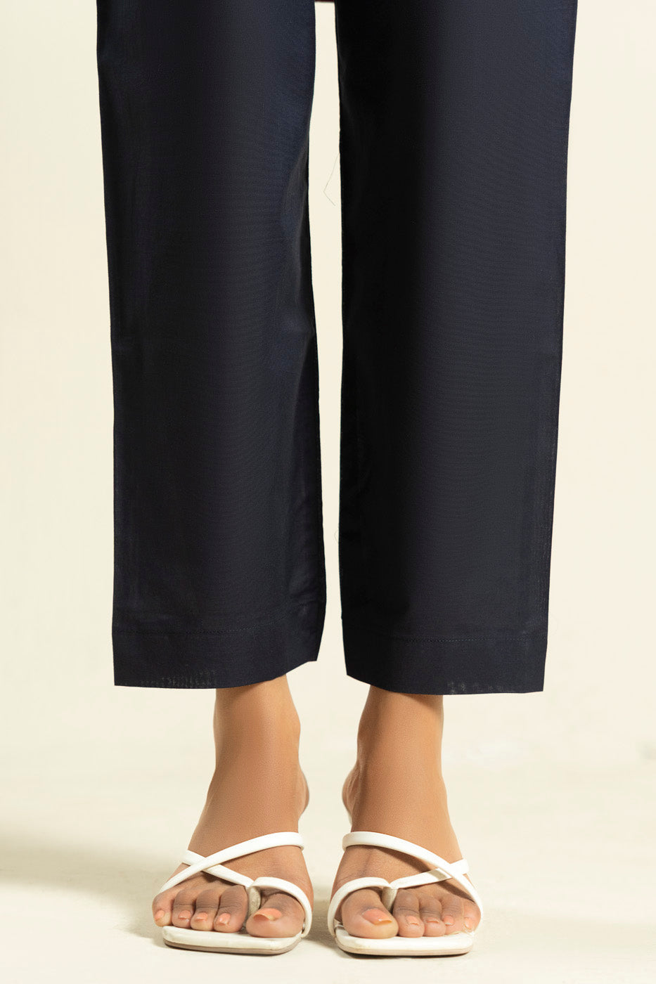 RTW | TROUSER alternate view