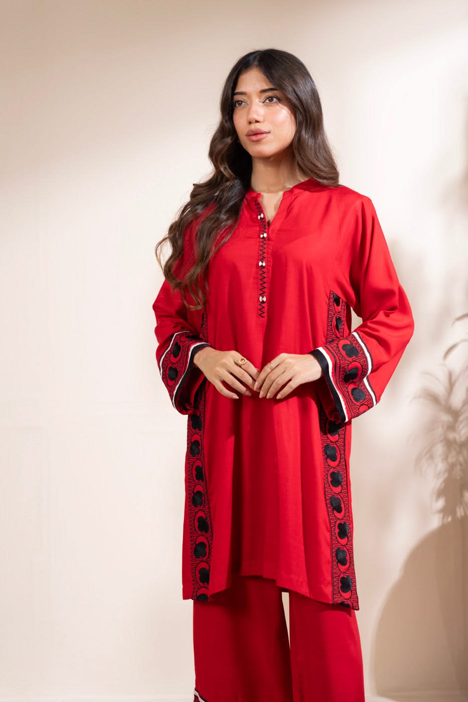 RTW | KURTI alternate view