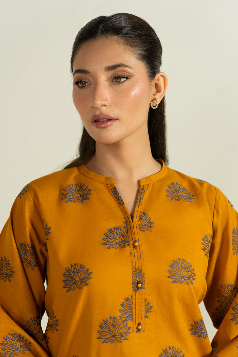 RTW | SHIRT & TROUSER view 3