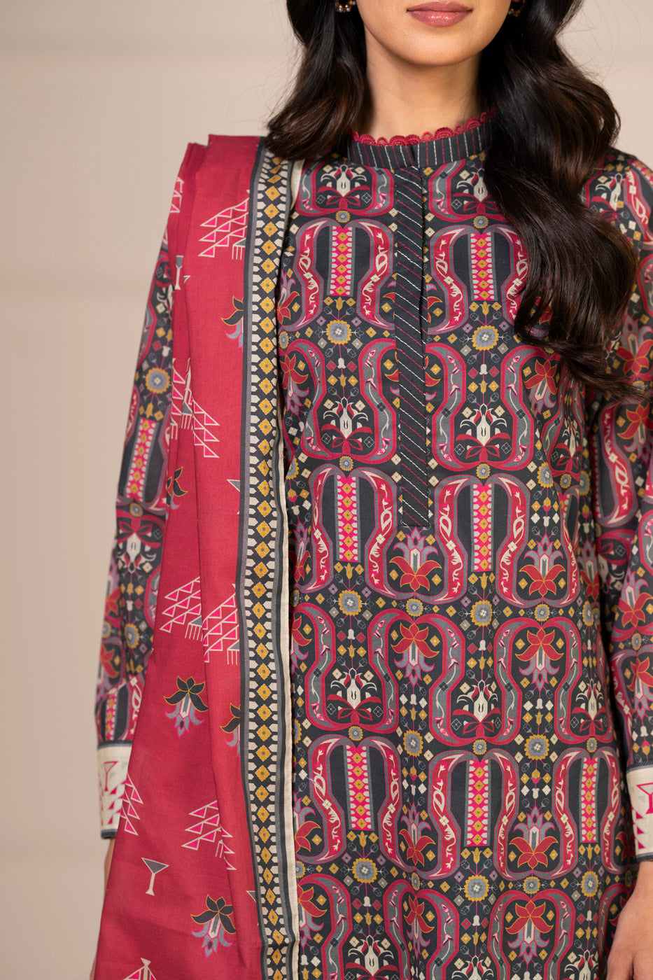 RTS | SHIRT & DUPATTA view 3