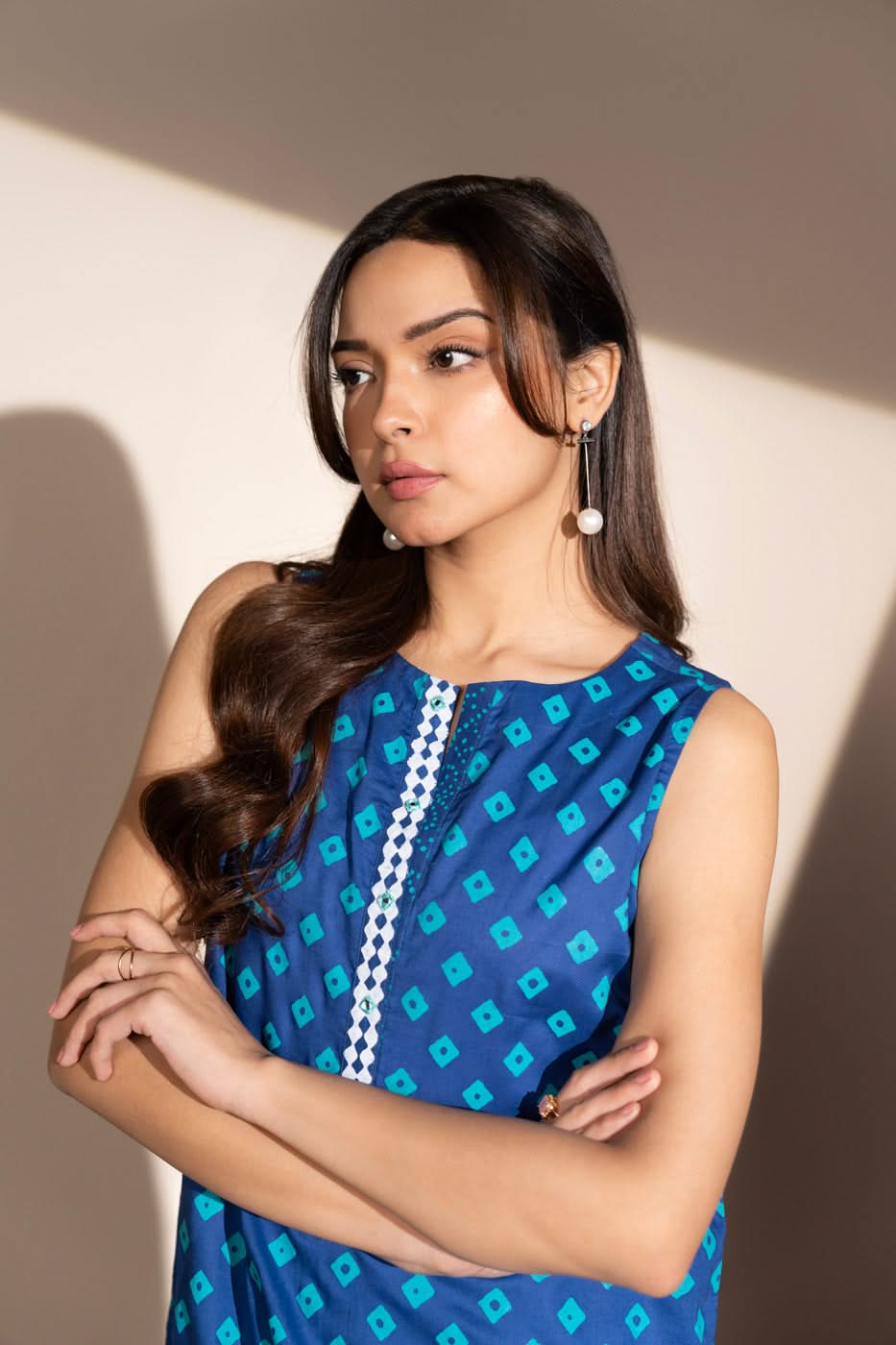 RTW | SHIRT view 3
