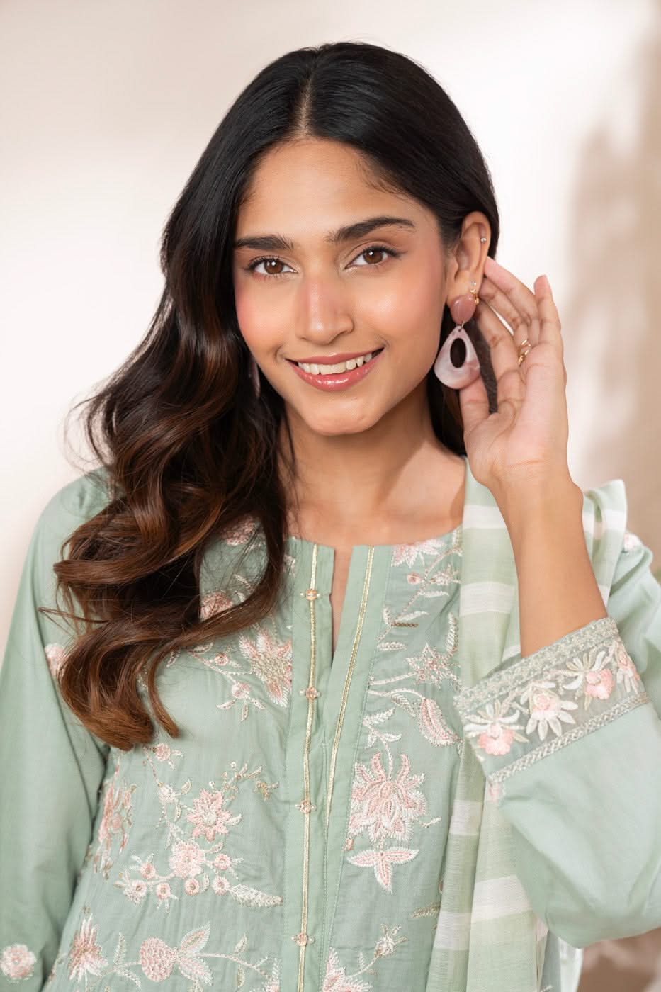 RTW | SHIRT & DUPATTA view 3