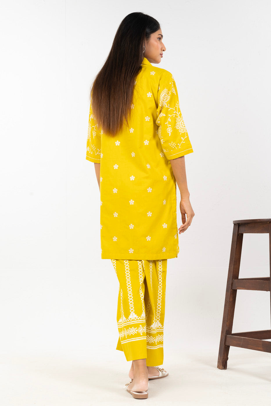 RTW | SHIRT view 4