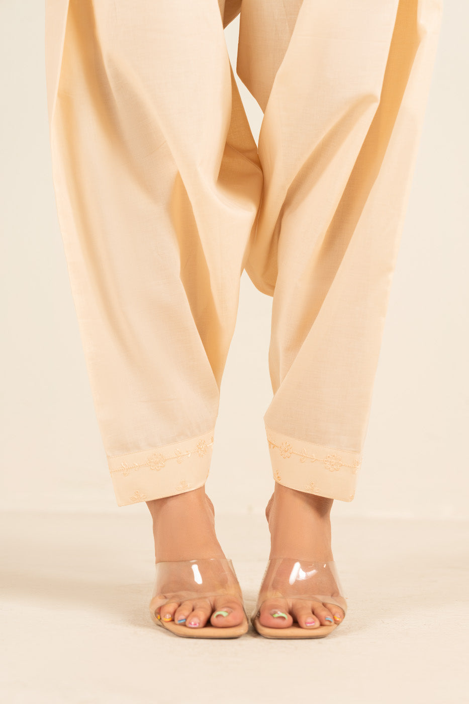 RTW | TROUSER alternate view