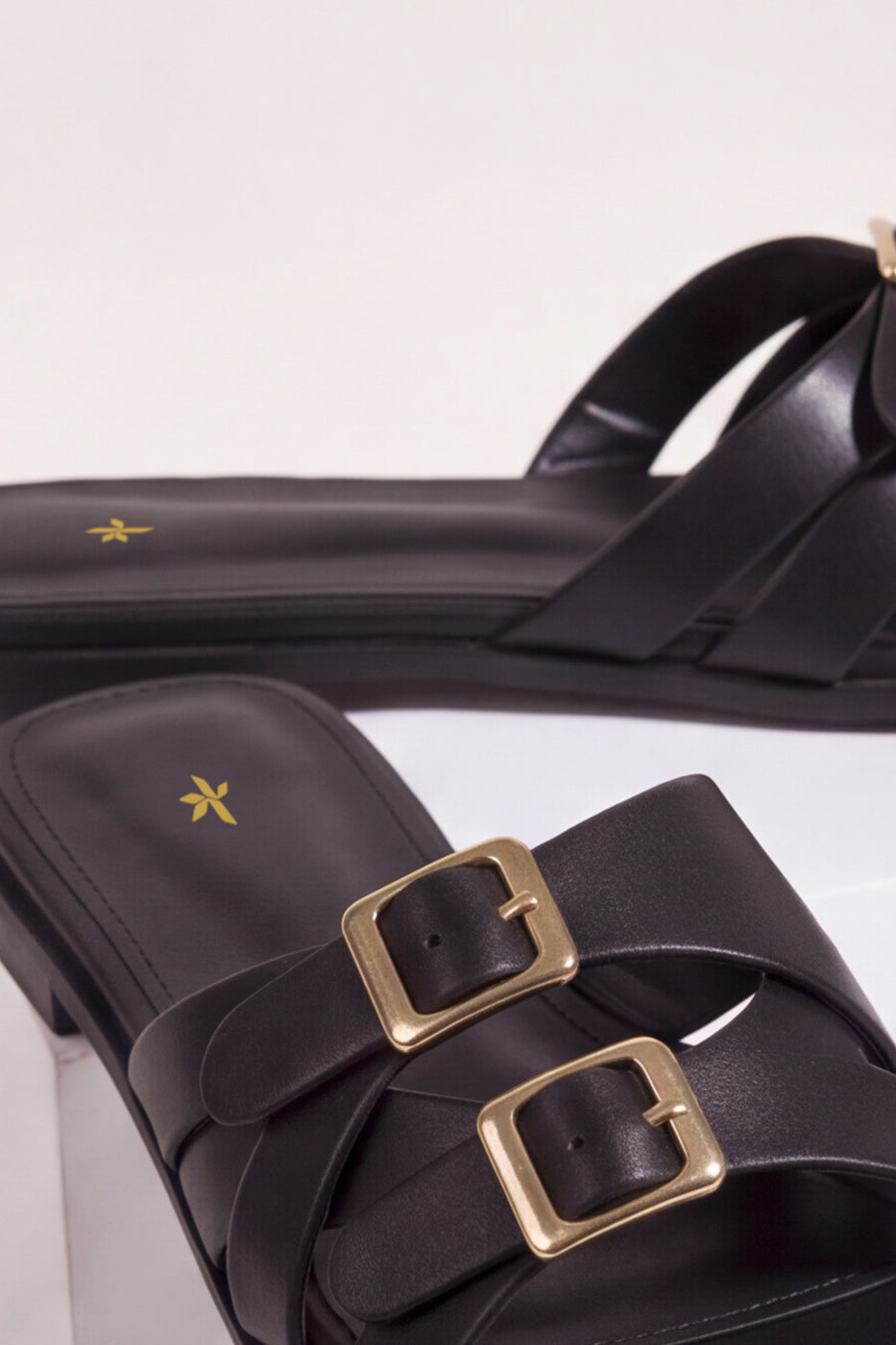 KNOT STRAP SLIDES view 3