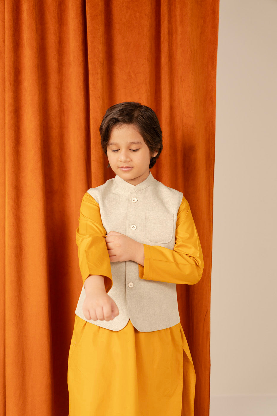 BOYS | WAISTCOAT alternate view