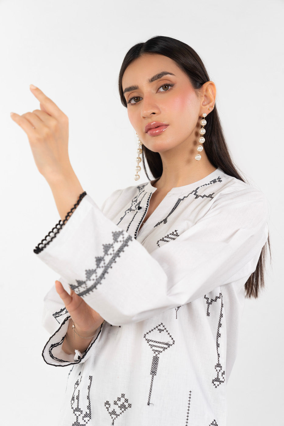 RTW | SHIRT view 3