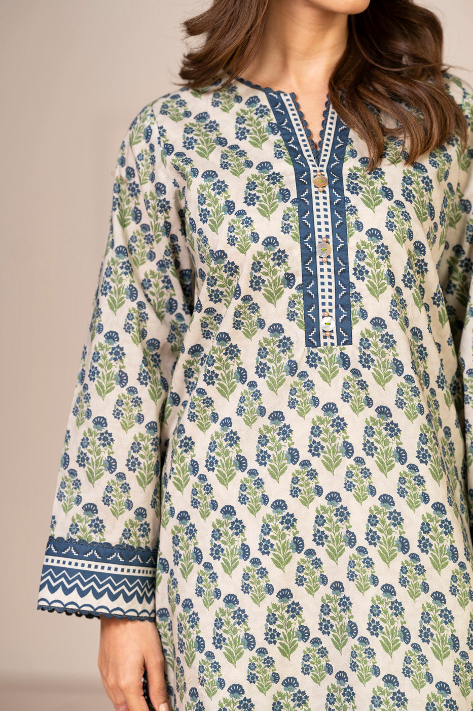 RTS | SHIRT & TROUSER view 3