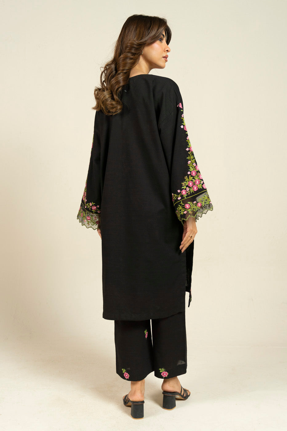 RTW | SHIRT & TROUSER view 4