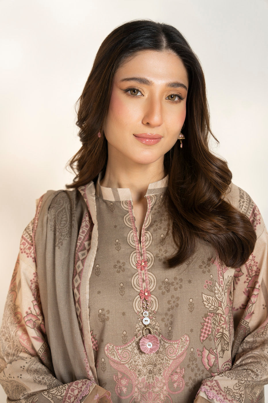 RTS | SHIRT, TROUSER & DUPATTA view 3
