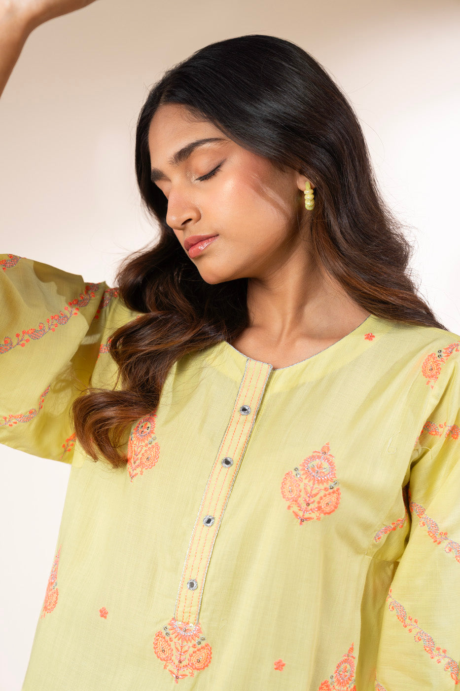 RTW | SHIRT & TROUSER view 3