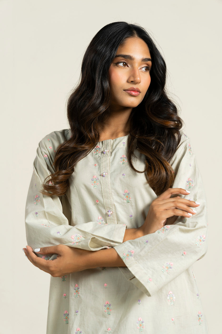 RTW | SHIRT view 3