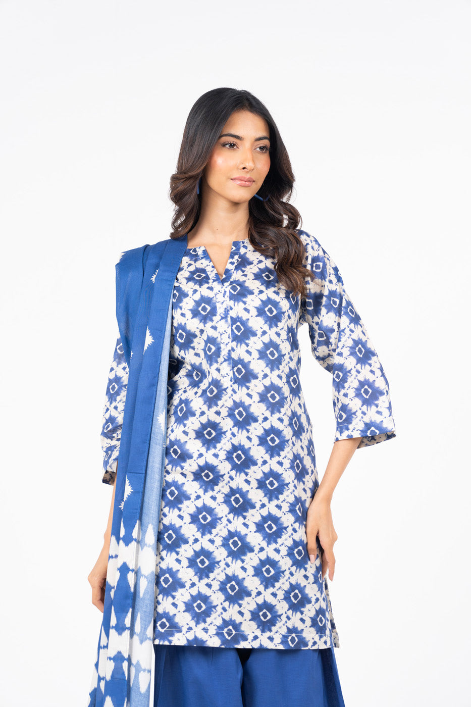 RTS | SHIRT, TROUSER & DUPATTA alternate view