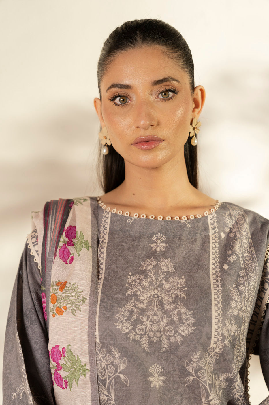 RTS | SHIRT , TROUSER & DUPATTA view 3