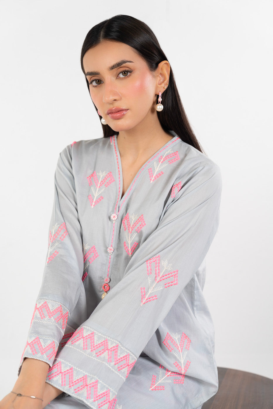 RTW  | SHIRT view 4