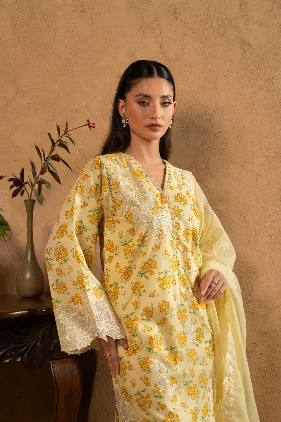 RTS | SHIRT, TROUSER & DUPATTA alternate view