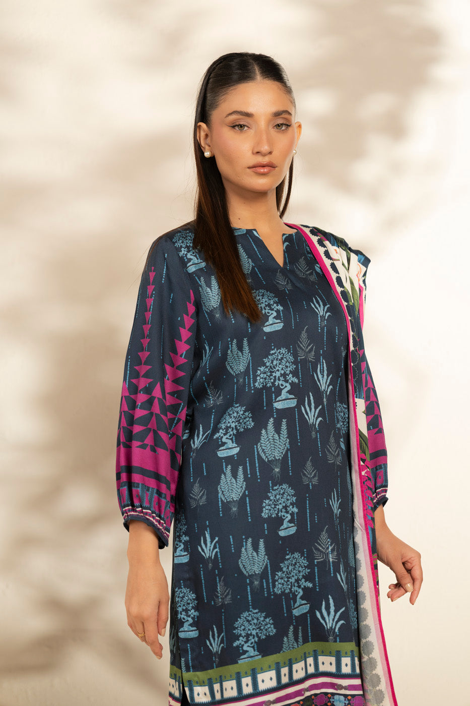 RTS | SHIRT, TROUSER & DUPATTA alternate view