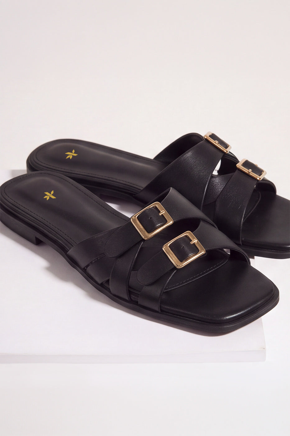 KNOT STRAP SLIDES alternate view