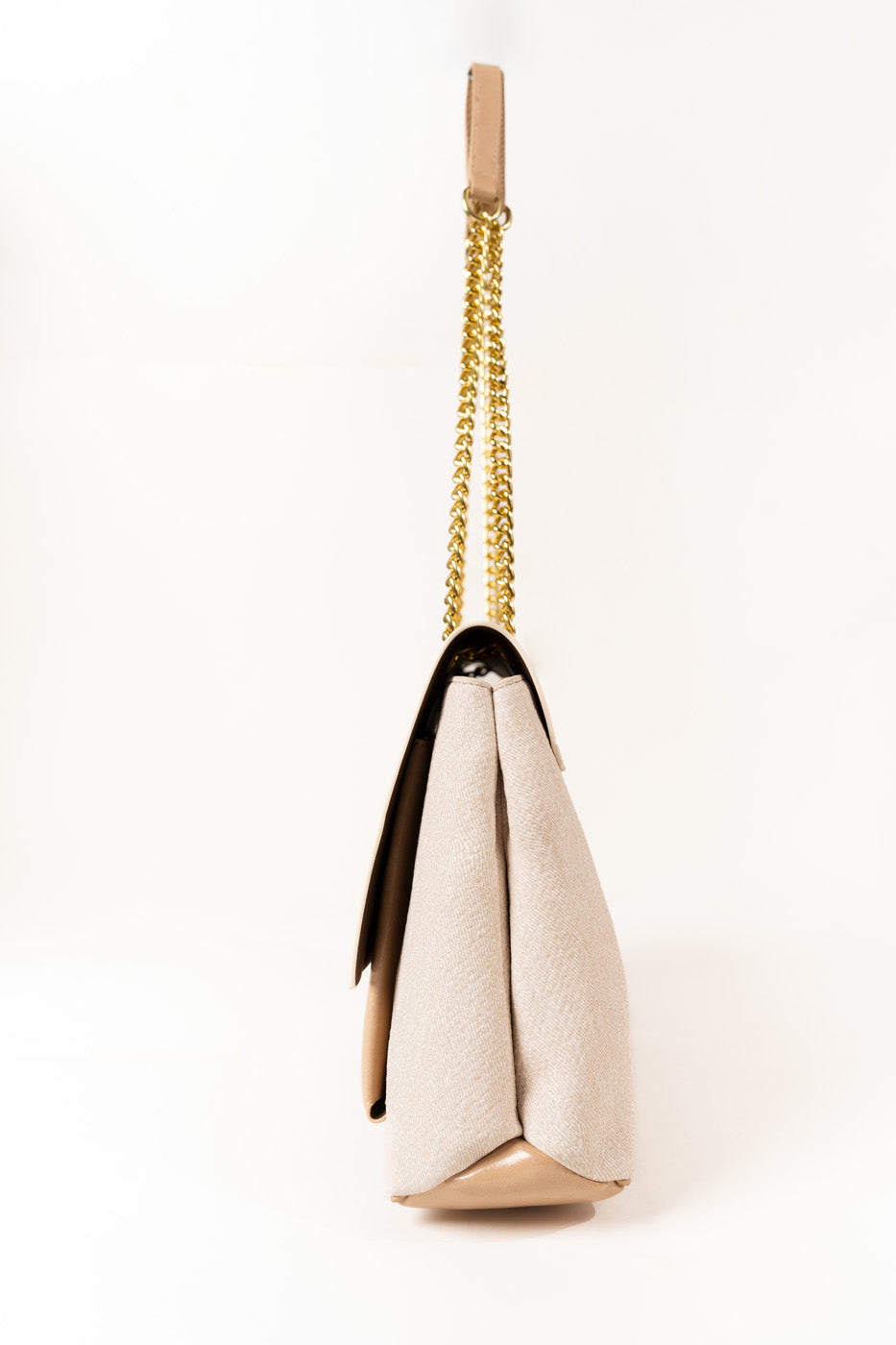 CHAIN-STRAP SHOULDER BAG view 3