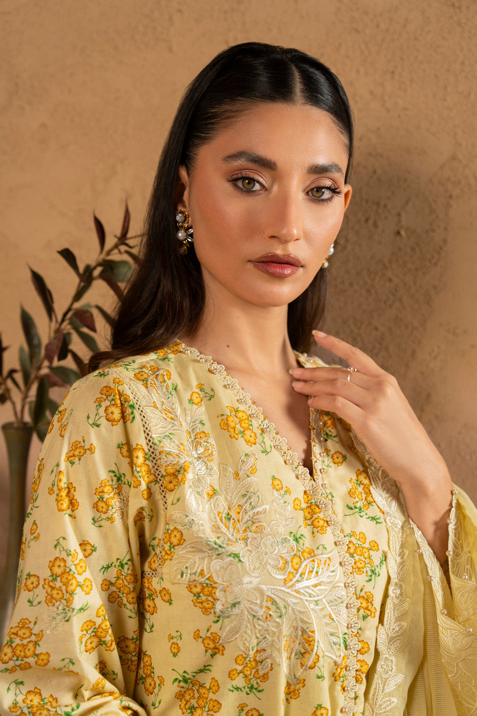 RTS | SHIRT, TROUSER & DUPATTA view 3