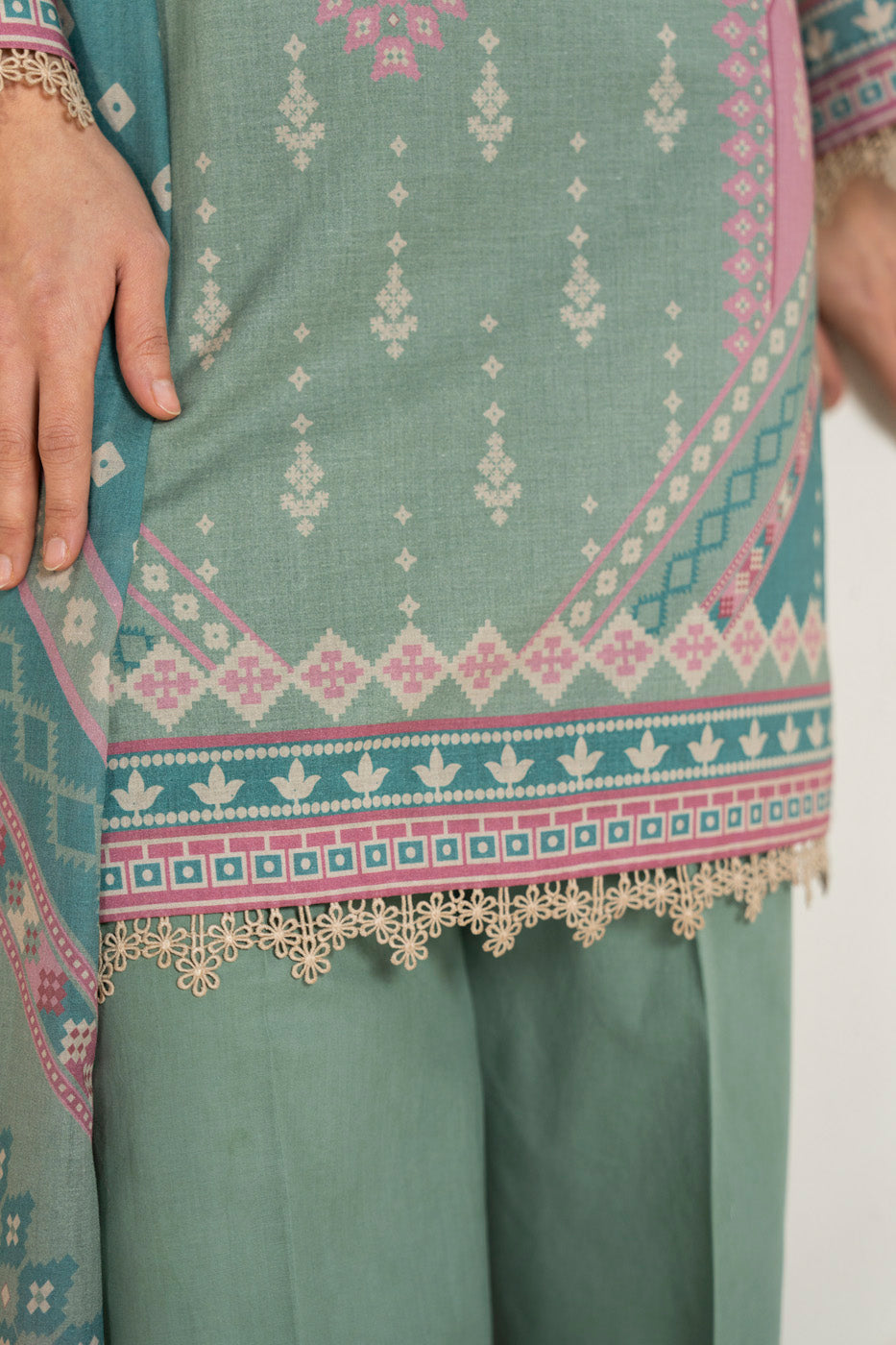 RTS | SHIRT, TROUSER & DUPATTA view 3