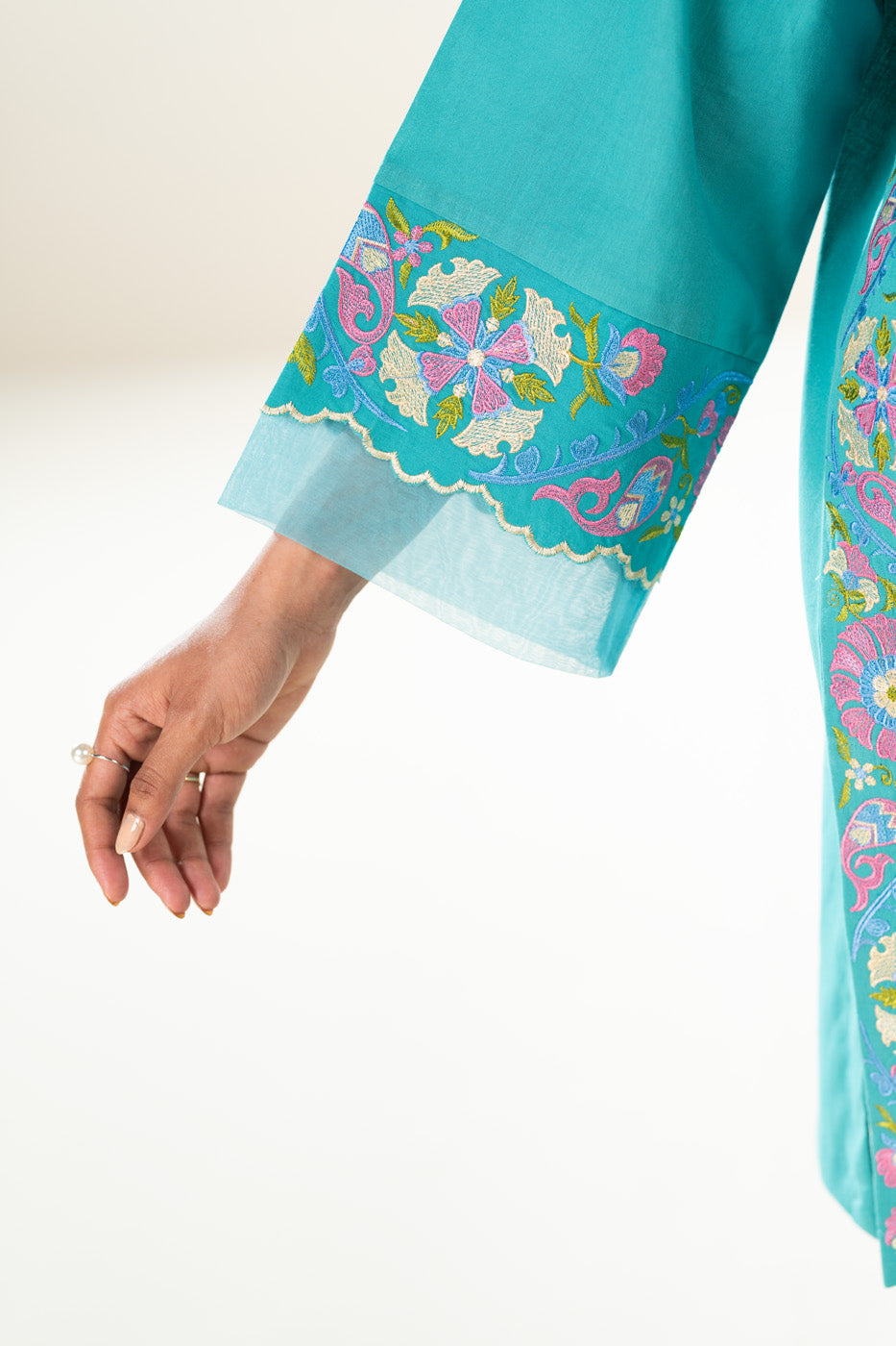 RTW | SHIRT & SHALWAR view 3