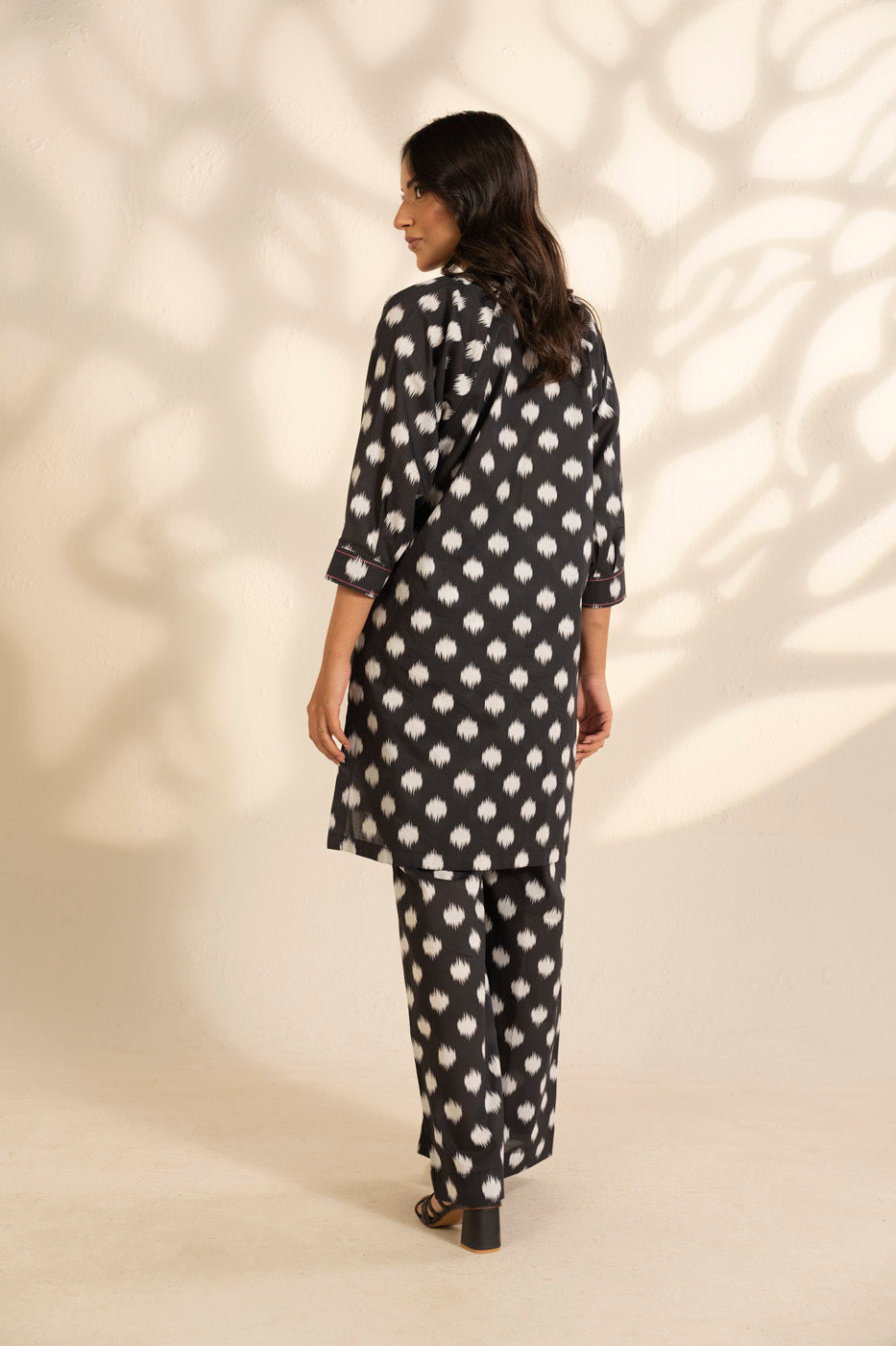 RTW | SHIRT view 4