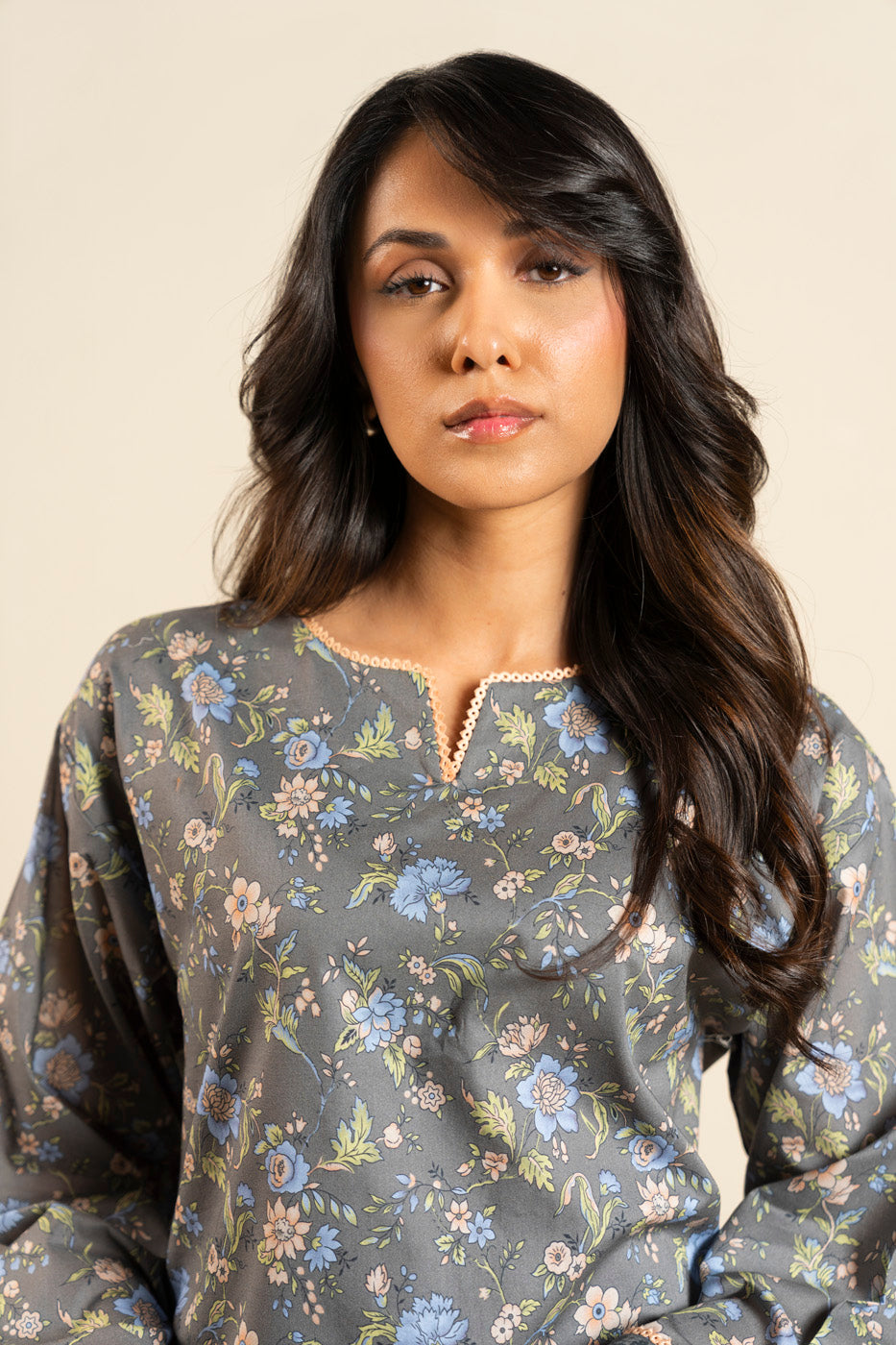 RTS | SHIRT & TROUSER view 3