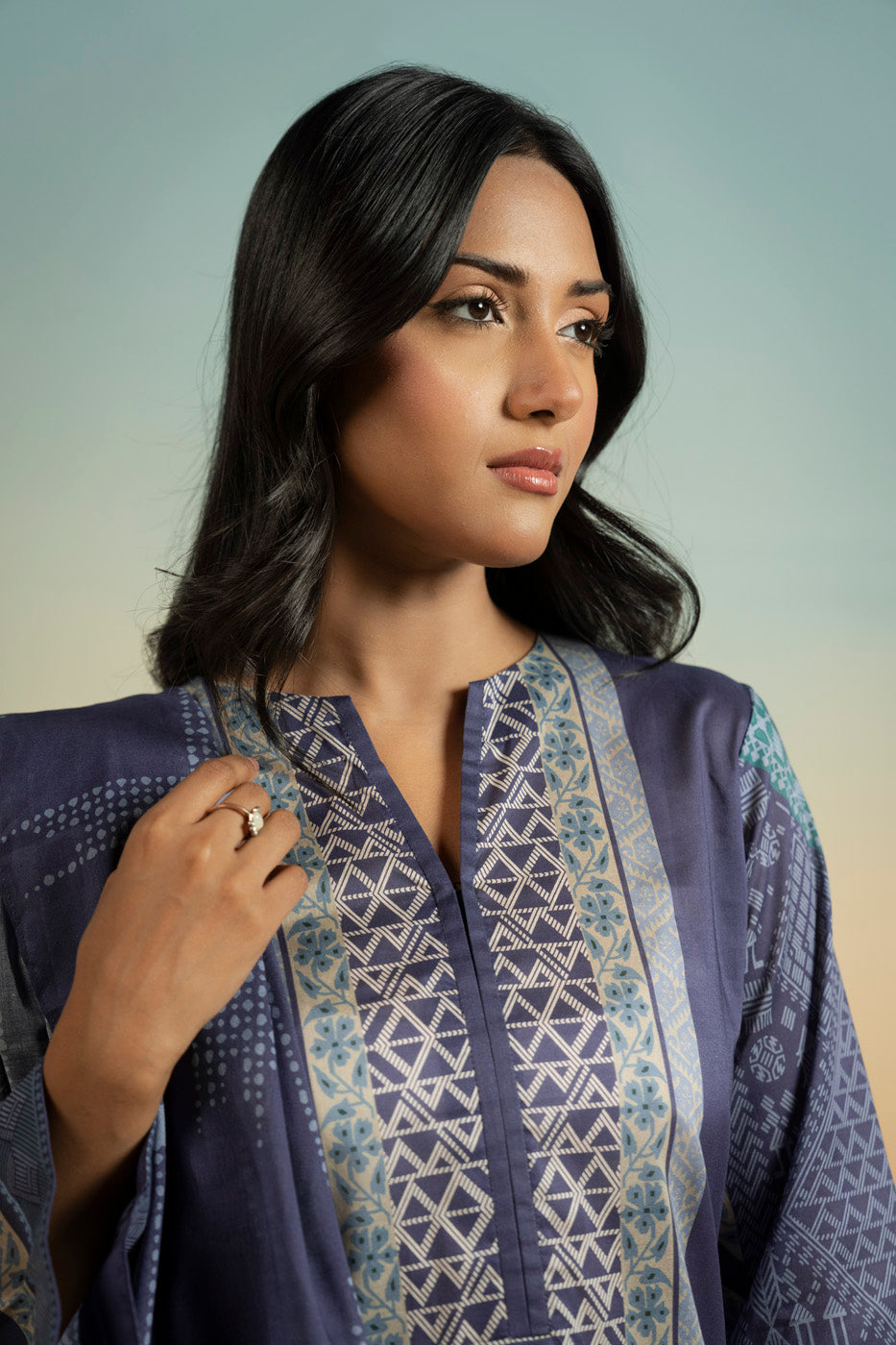 RTS  | SHIRT, TROUSER & DUPATTA view 3