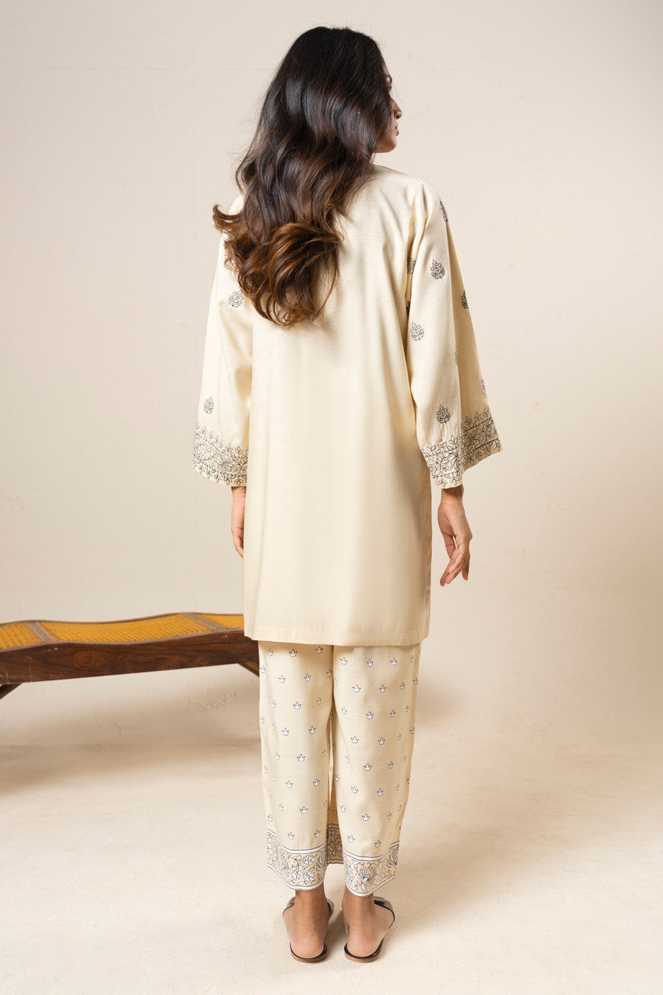 RTW | SHIRT view 4