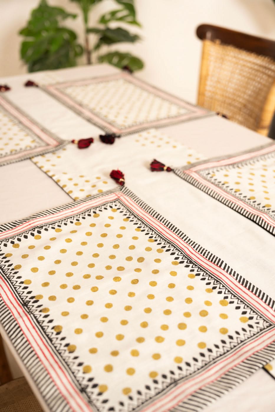 HOME | PLACE MAT view 4