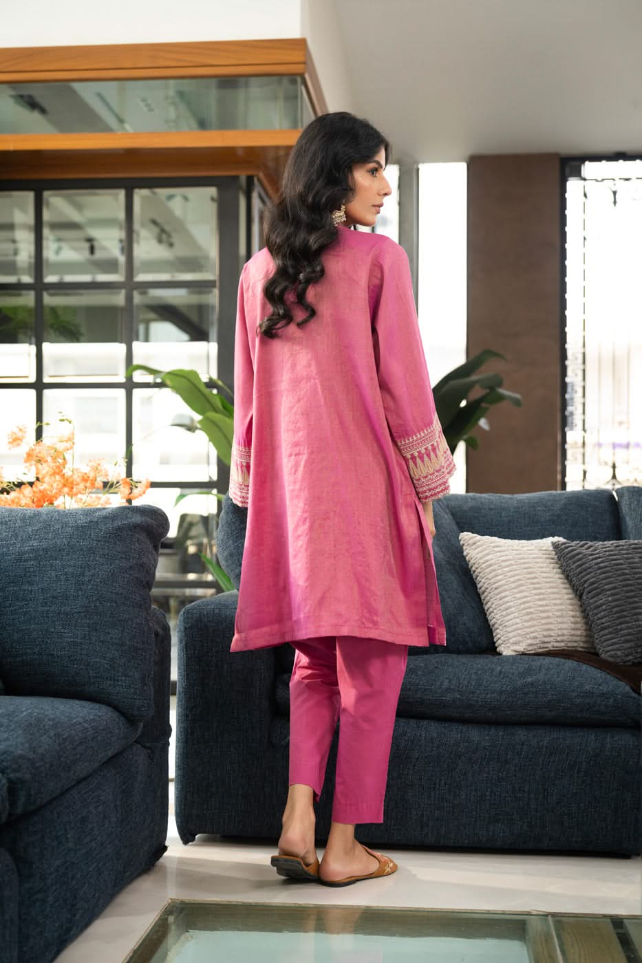 RTW | KURTI alternate view