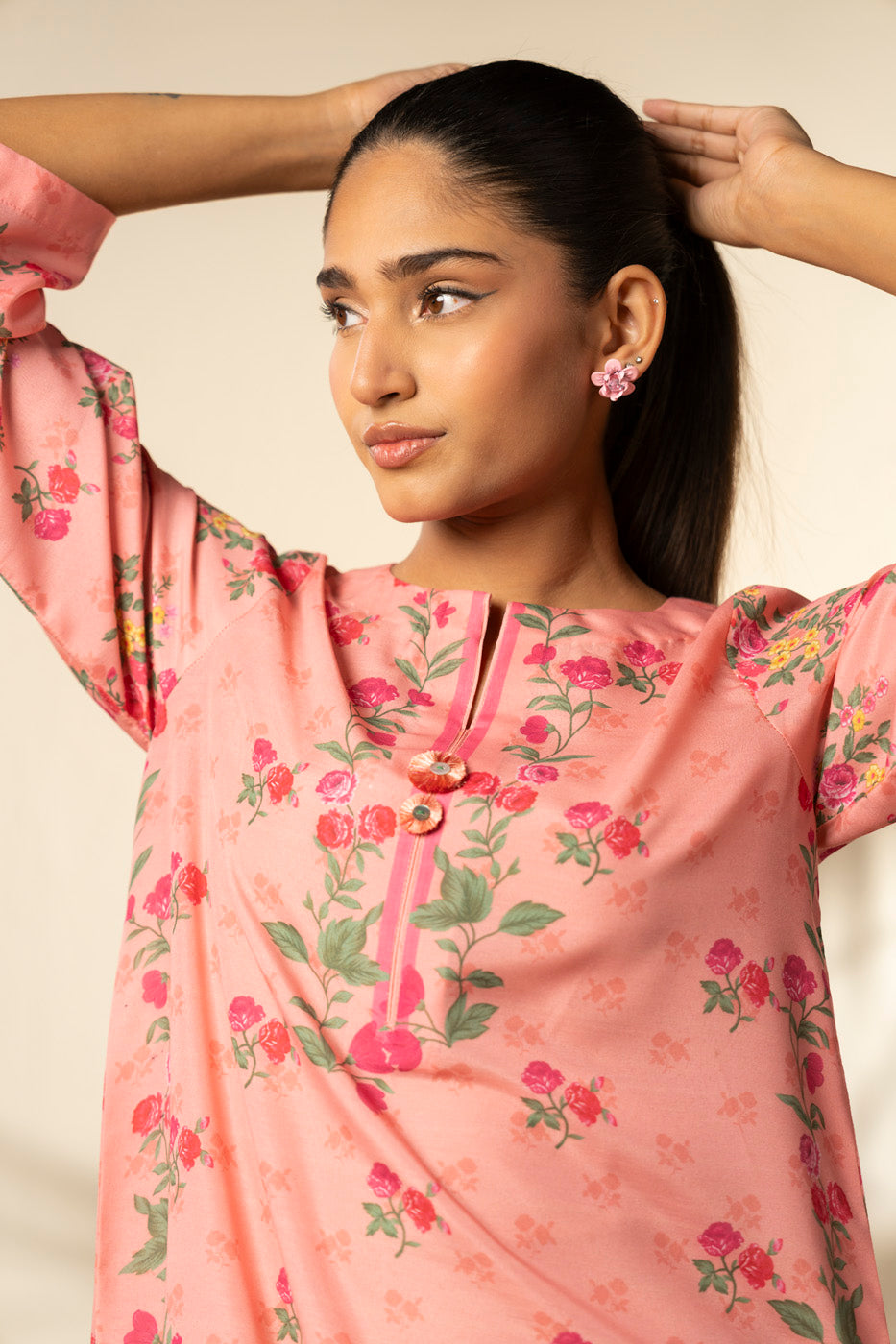 RTW | SHIRT view 3