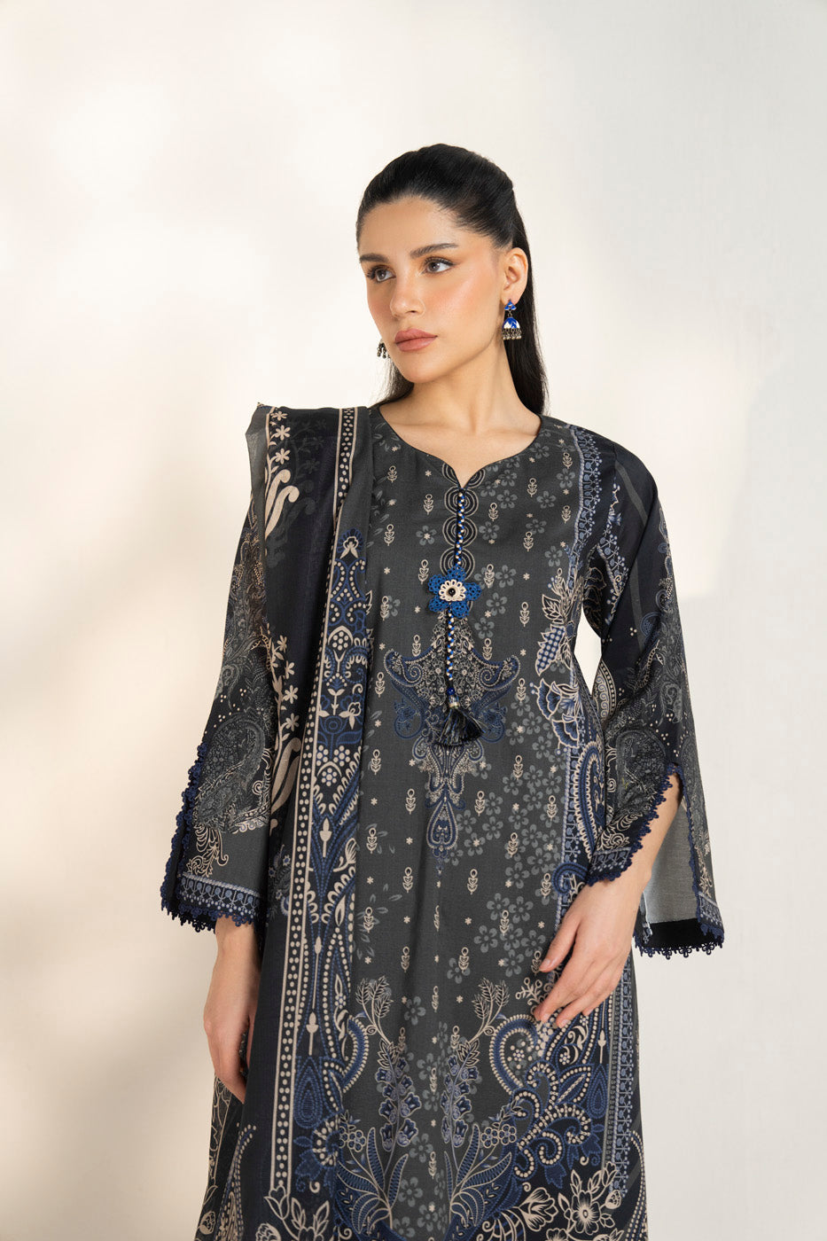 RTS | SHIRT, TROUSER & DUPATTA alternate view