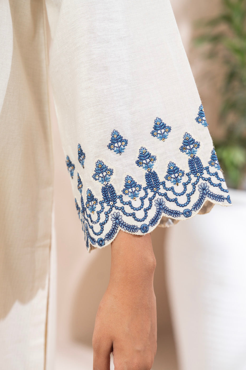 RTW  | SHIRT view 4