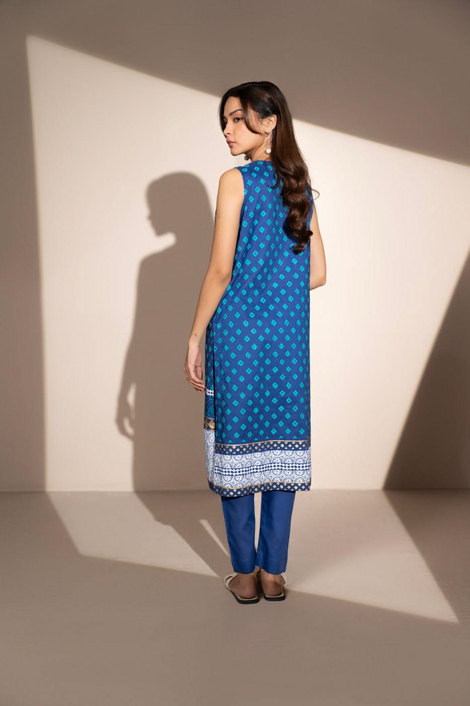 RTW | SHIRT & TROUSER view 4