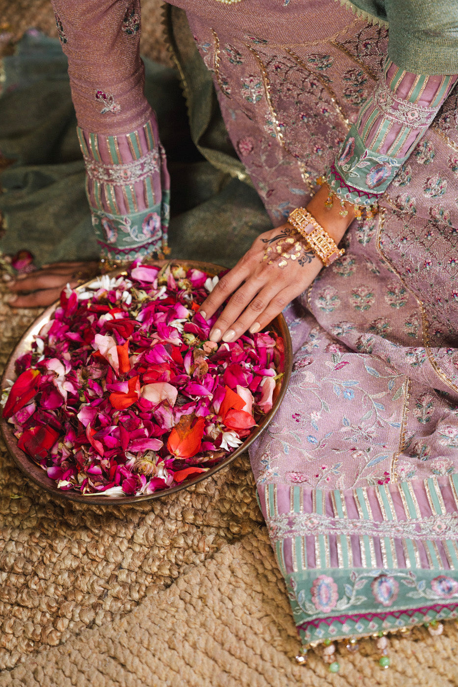 RTS | SHIRT, LINING, TROUSER & DUPATTA view 3