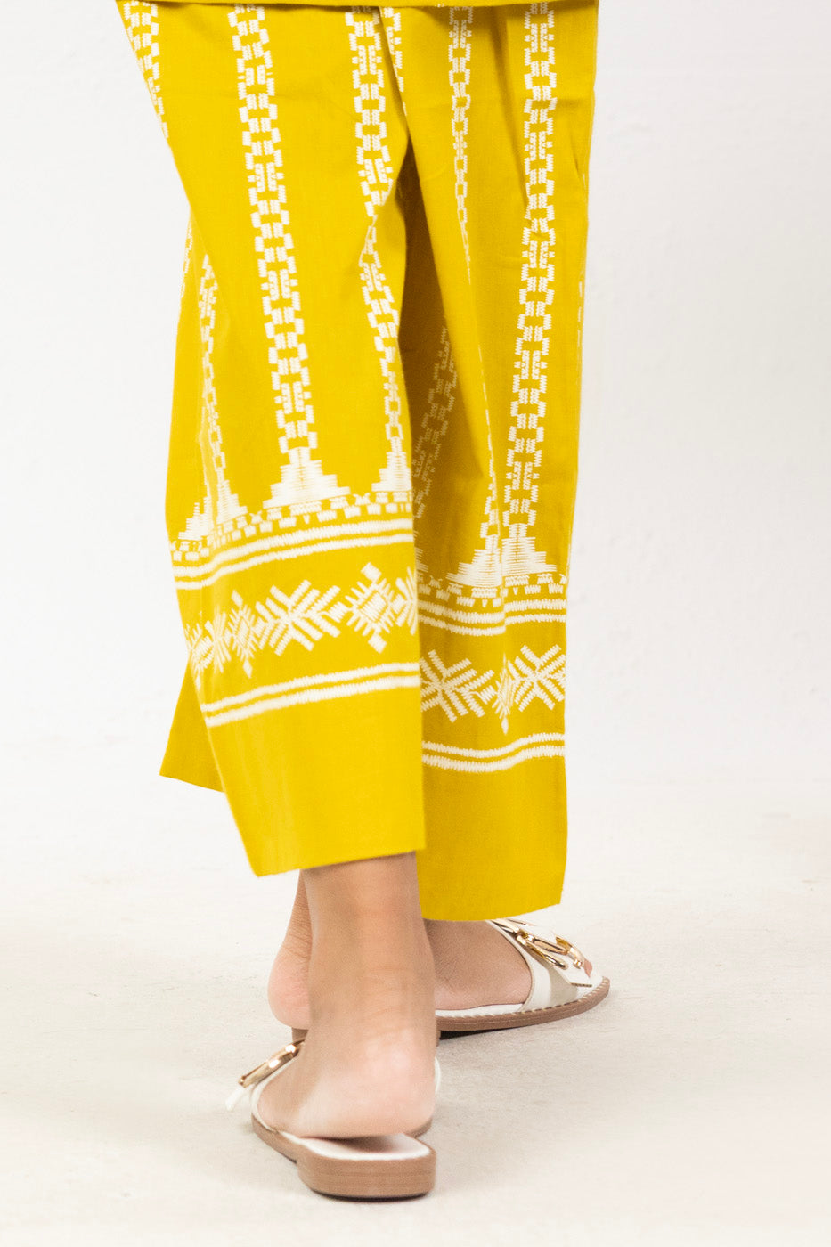 RTW | BOOTCUT PANTS alternate view