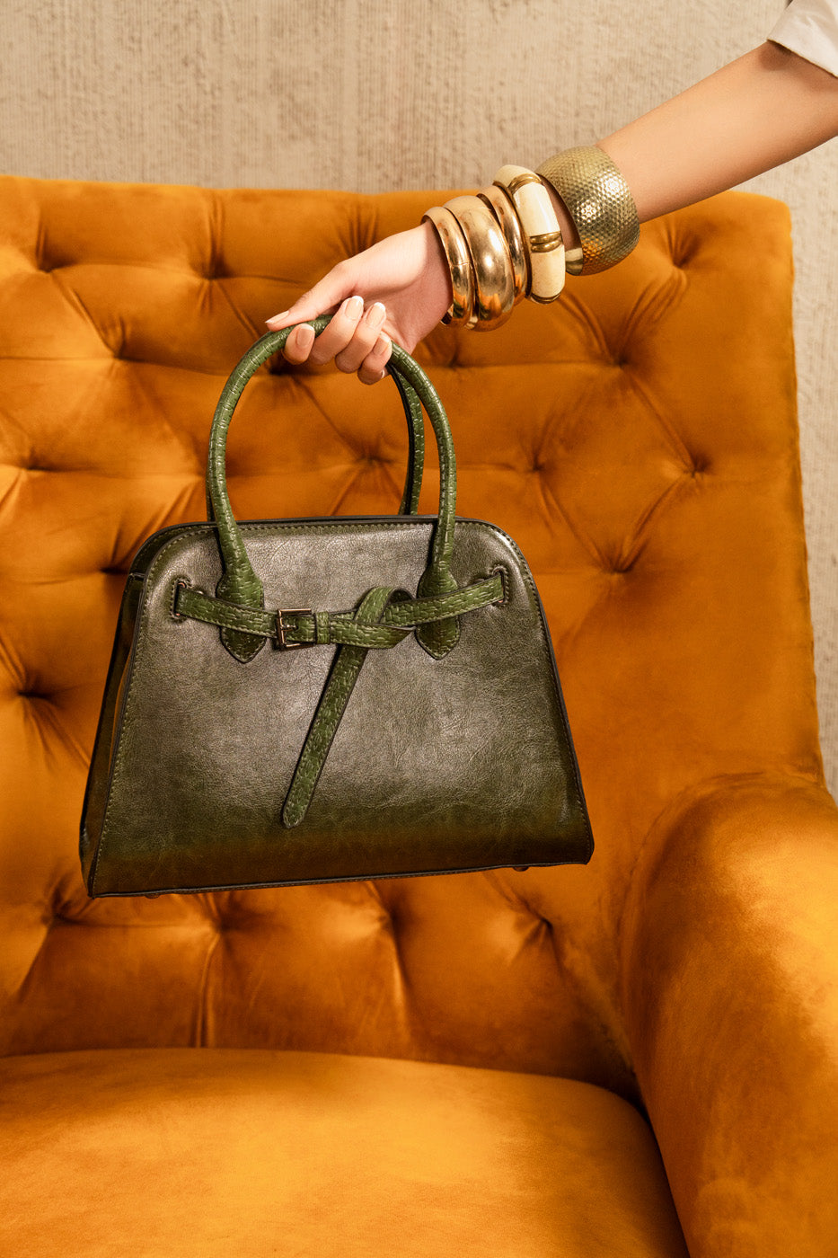 TOP HANDLE BAG
