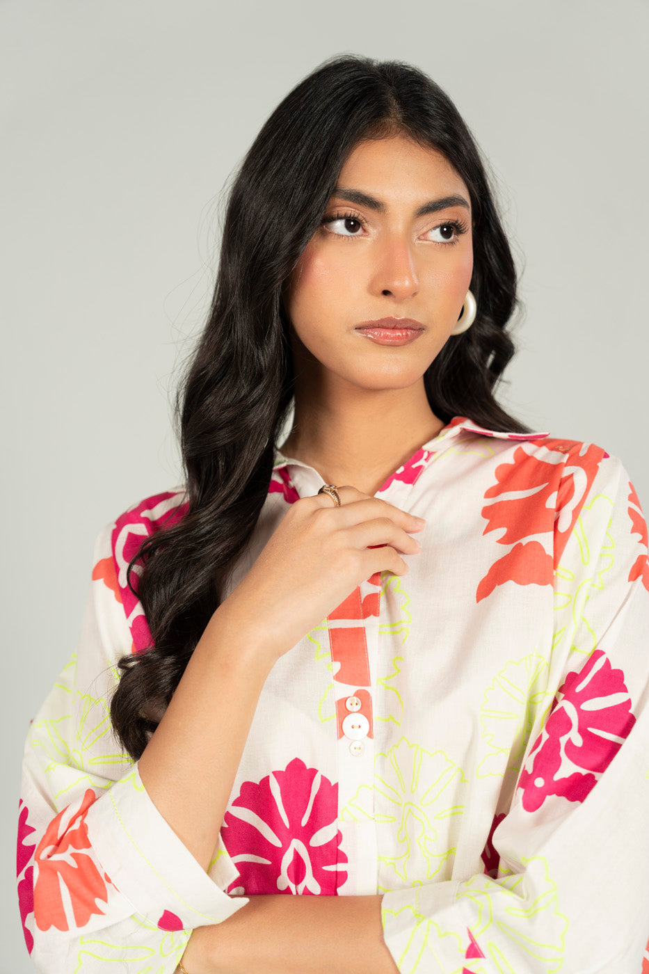 RTW | SHIRT view 3