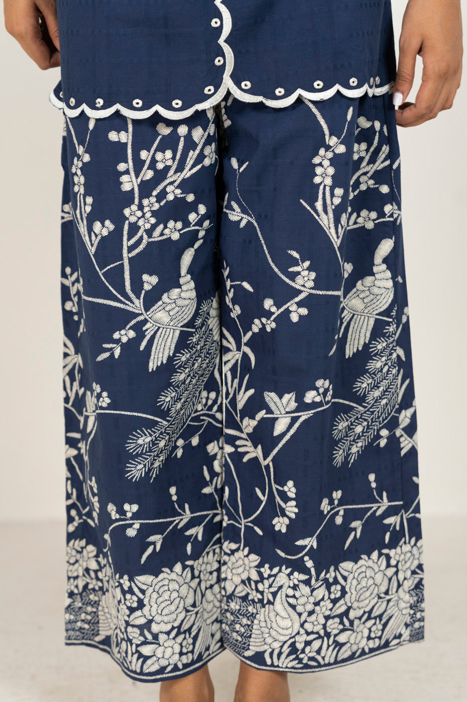RTW | SHIRT & TROUSER view 3