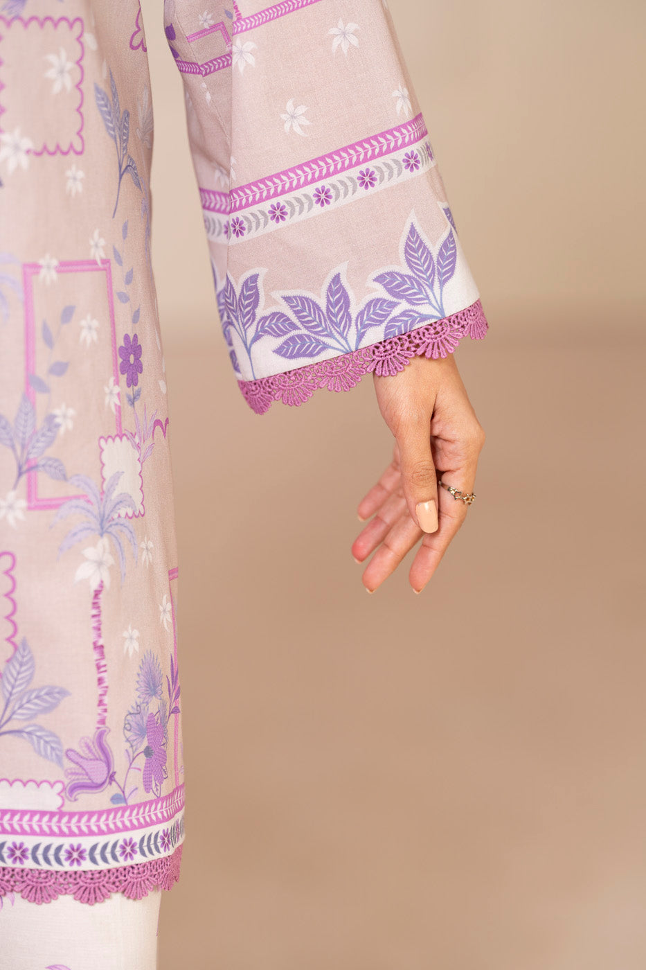 RTS | SHIRT & TROUSER view 4