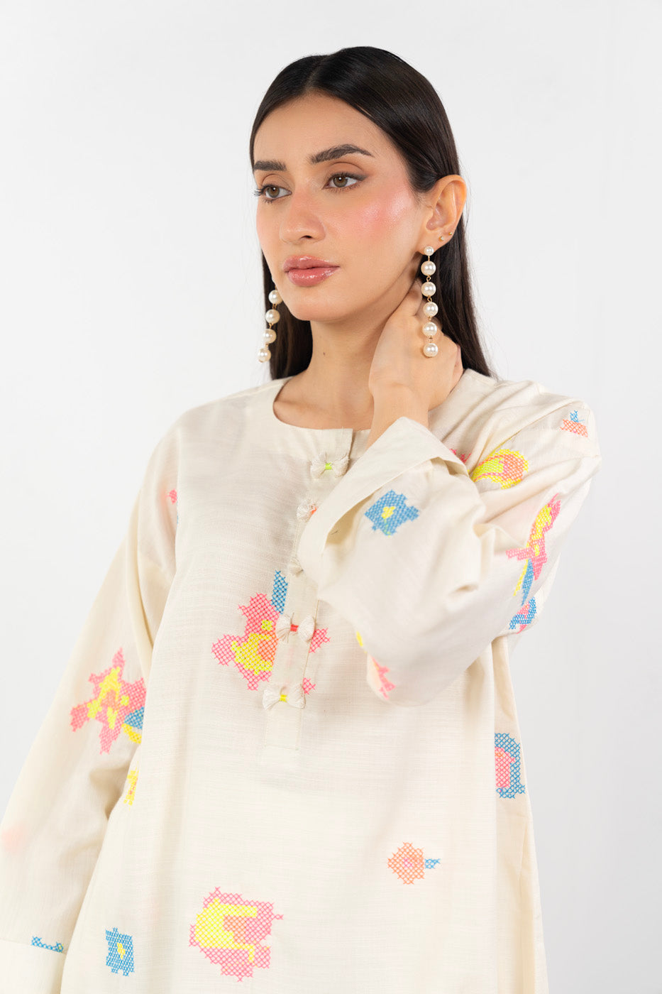 RTW | SHIRT view 3